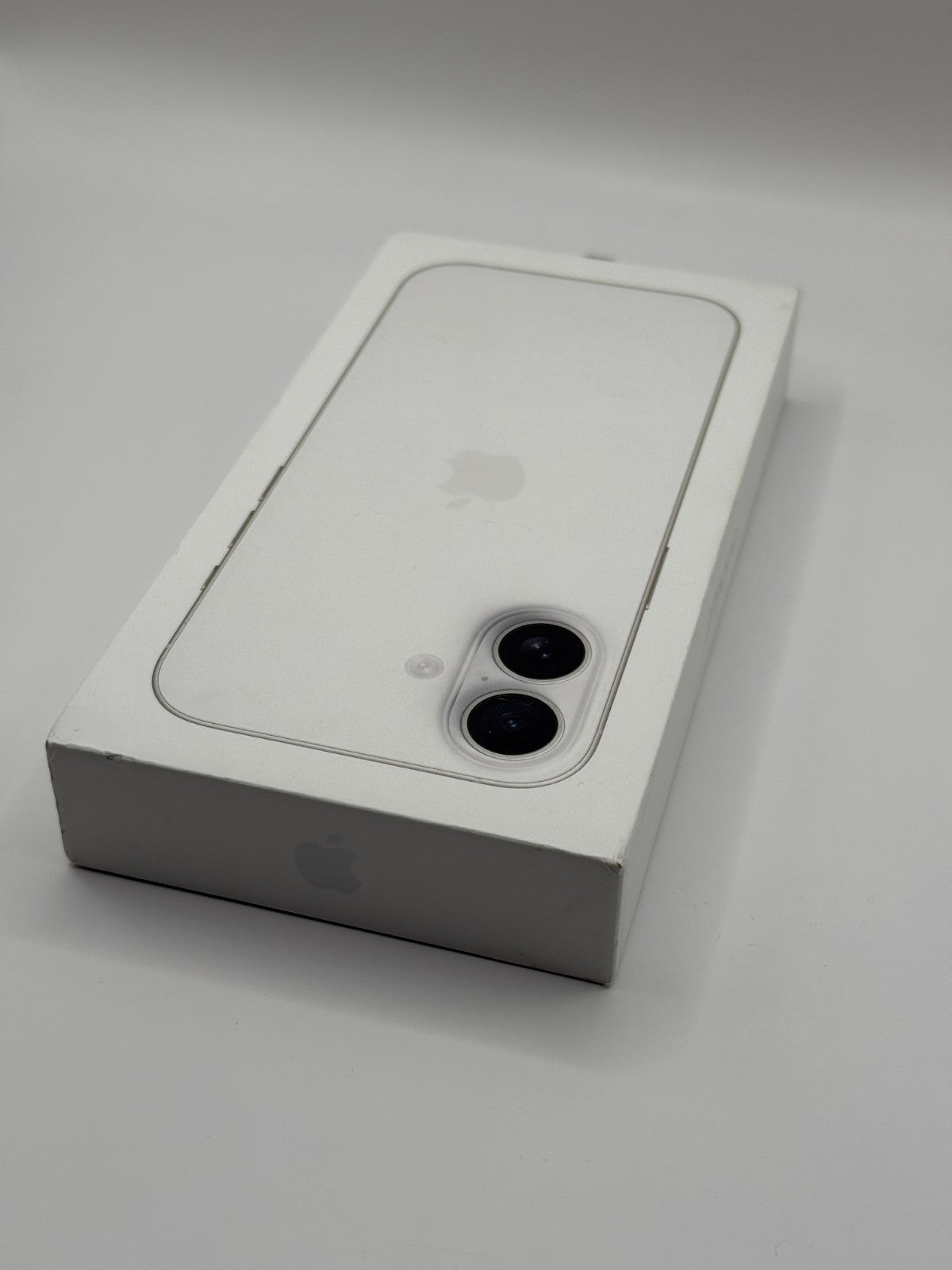 Apple Iphone 17 256GB White 5G Brand New Sealed Boxed Unlocked Warranty