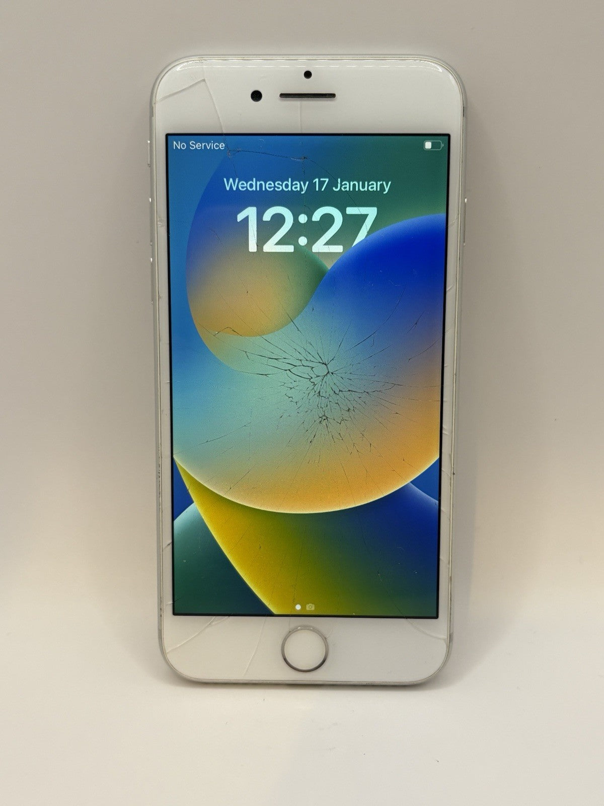 Apple iPhone 8 64GB White Unlocked Cracked Screen