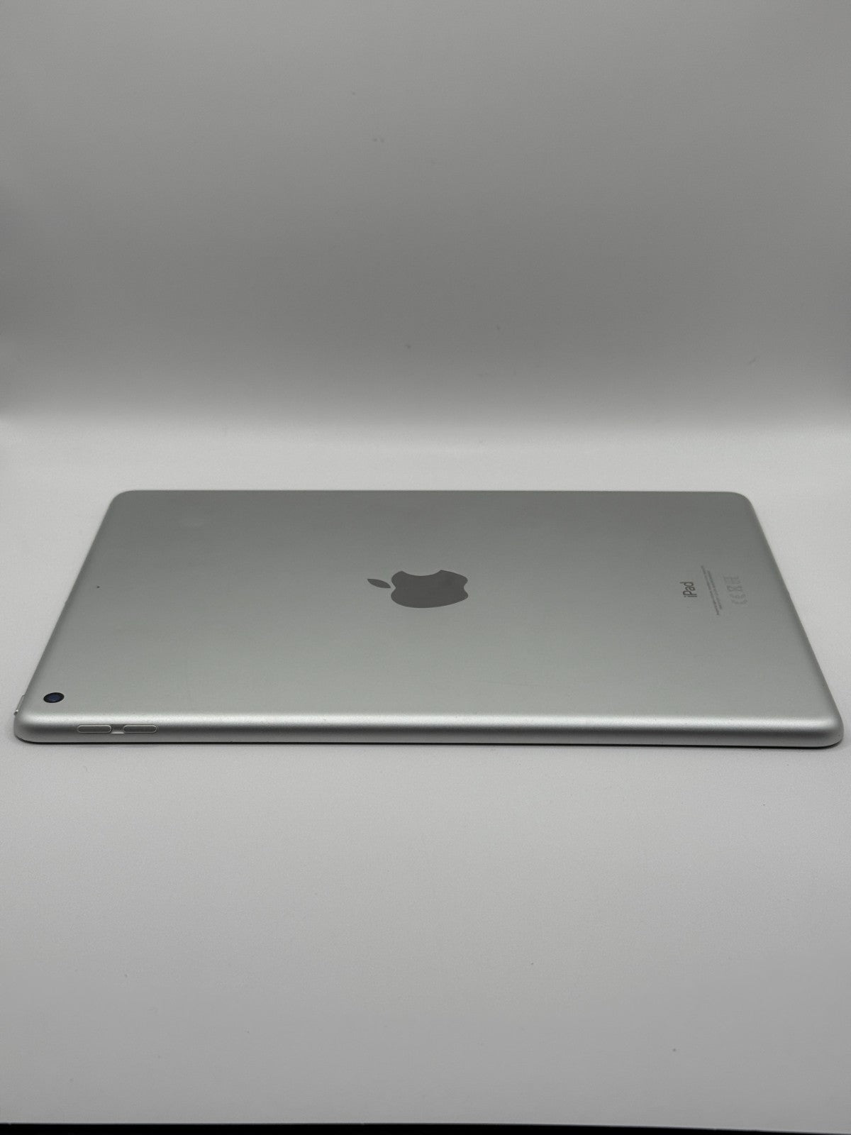 Apple Ipad 10.2 7th Generation Silver 32GB WiFi Good Condition Warranty