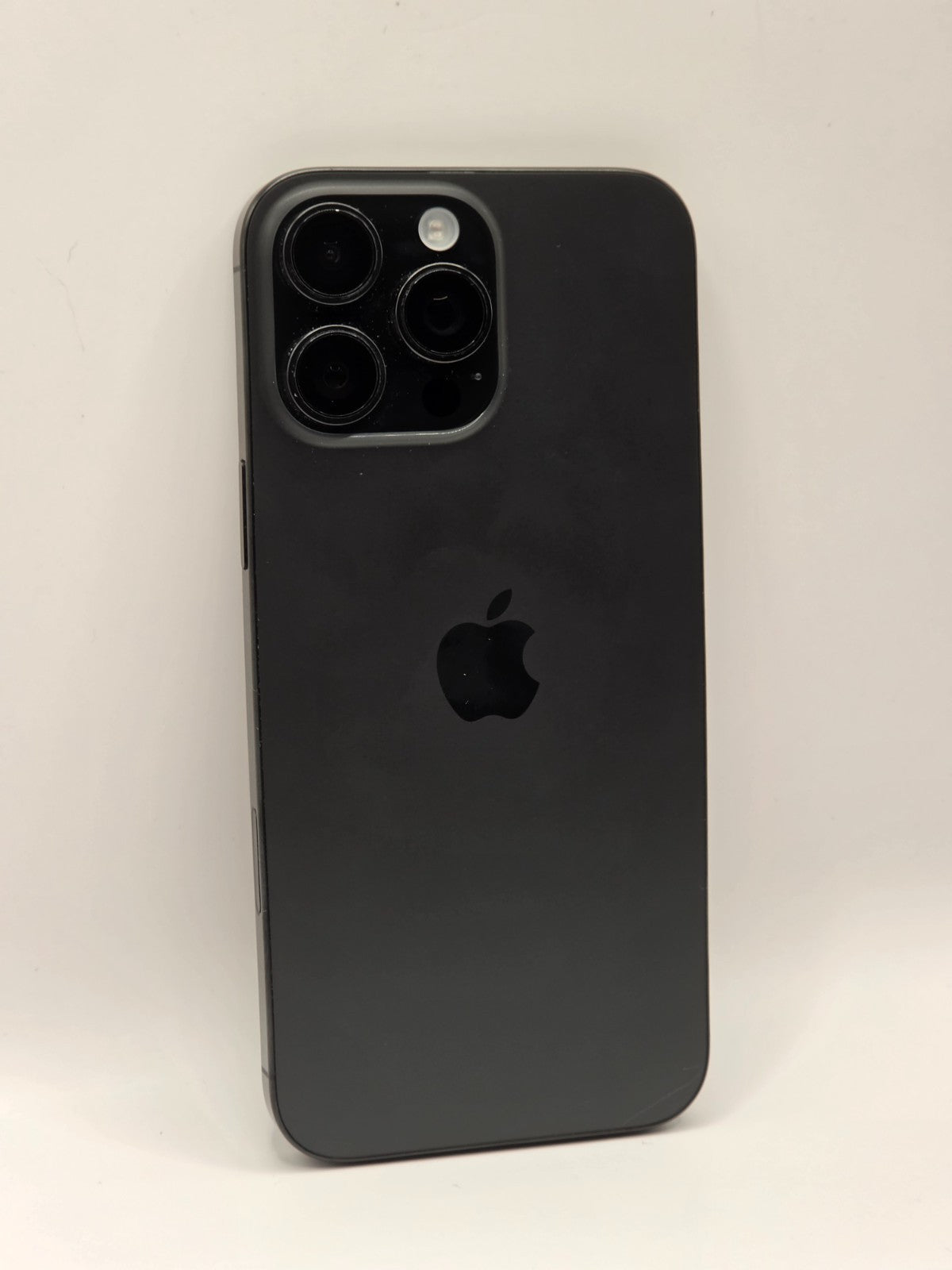 Apple Iphone 16 Pro Max 256GB 5G Unlocked Black Titanium Very Good Condition
