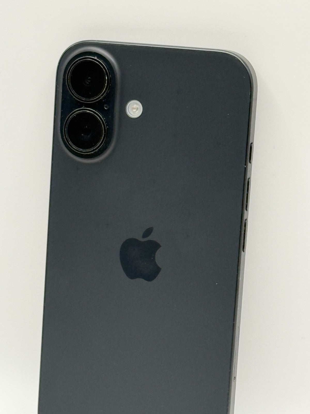 Apple Iphone 16 128GB 5G Black Unlocked Good Condition Warranty 92% Battery