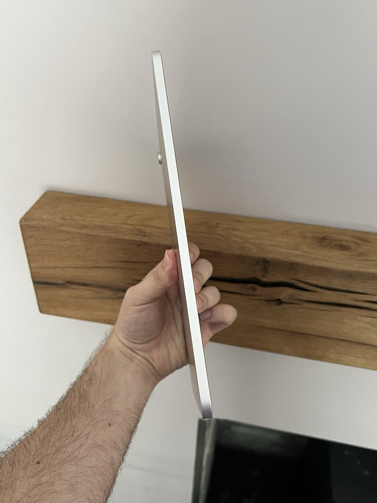 Apple iPad Air 5th Gen (PP124) M1 64GB WiFi Starlight Boxed Warranty