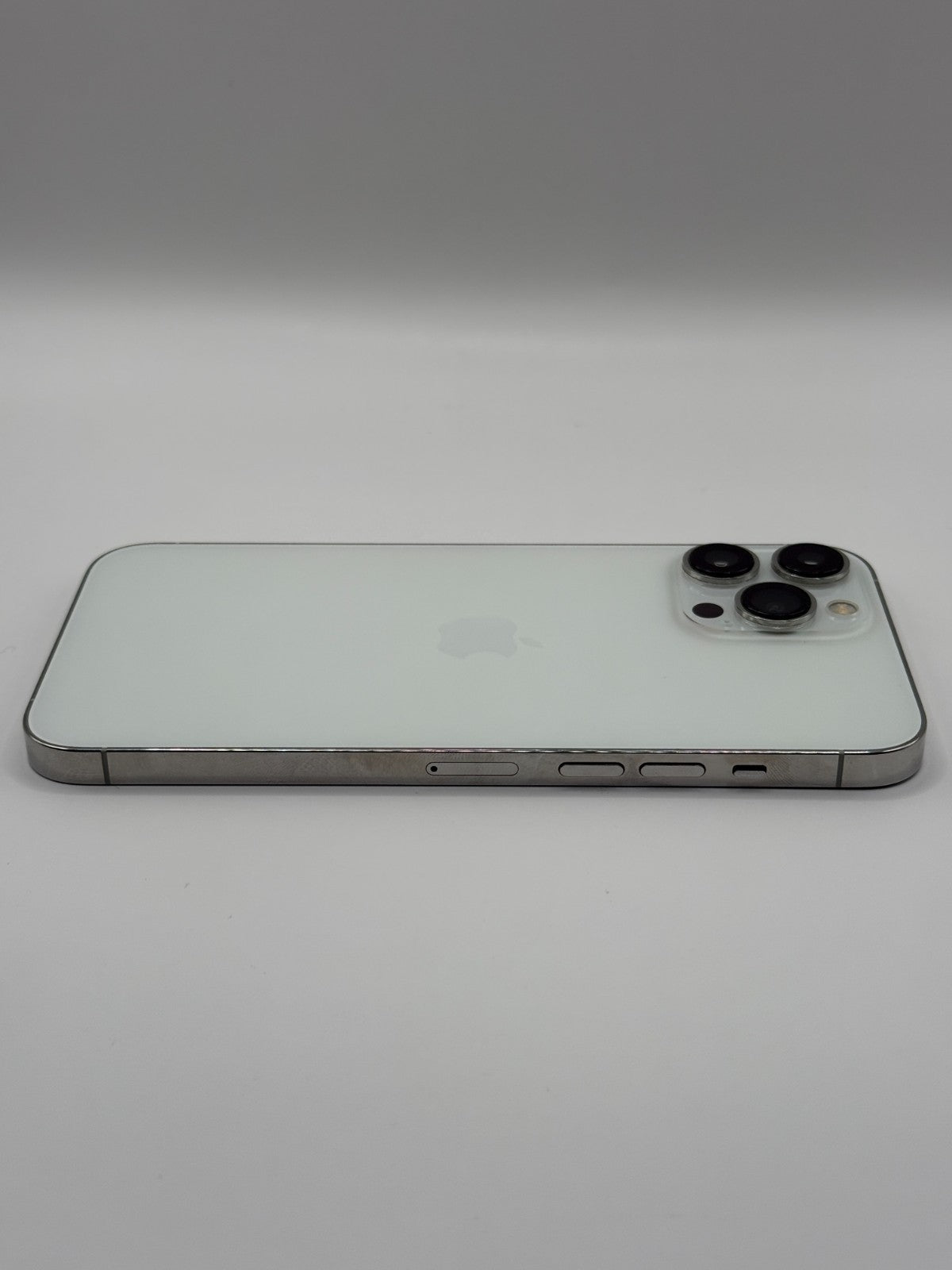 Apple Iphone 13 Pro Max 128GB 5G Silver Unlocked Excellent Condition Warranty