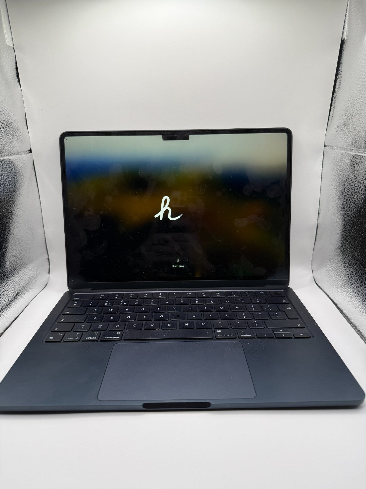 Apple MacBook Air 13.6" 256GB SSD Apple M2 8GB RAM Midnight Excellent Boxed