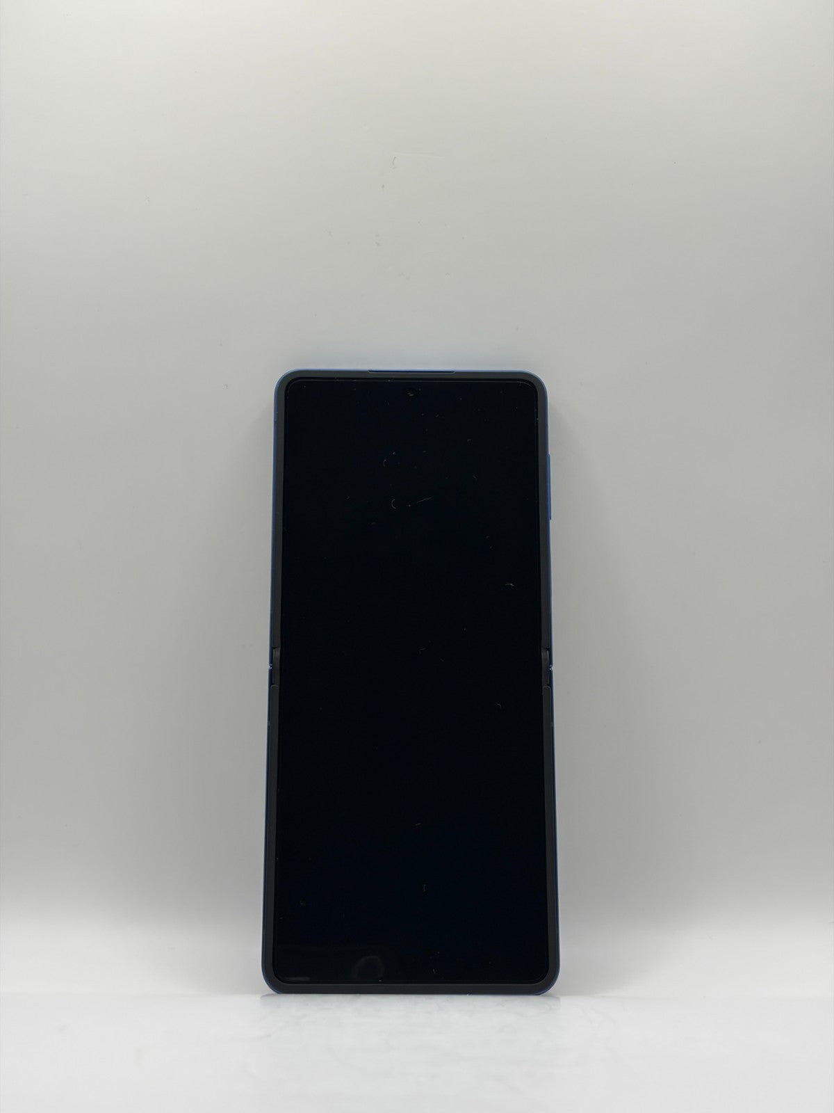 Samsung Galaxy Z Flip7 256GB 12GB Phone Blue Unlocked Opened Never Used