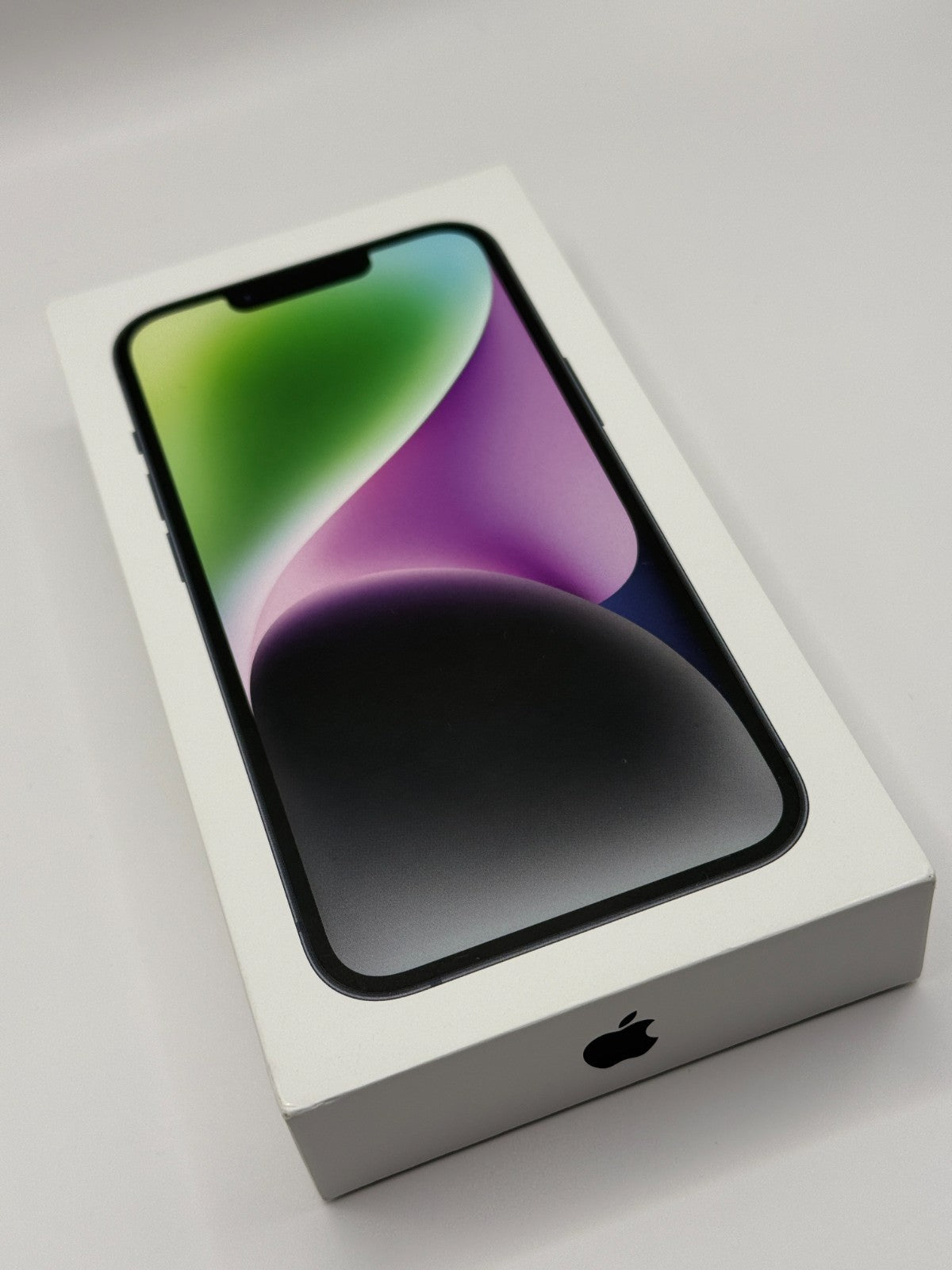 Apple Iphone 14 128GB 5G Midnight Brand New Sealed Warranty Unlocked