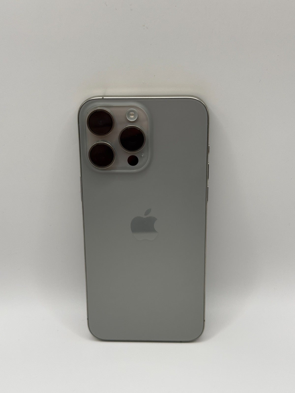 Apple Iphone 15 Pro Max Natural Titanium 256GB Very Good Condition Unlocked