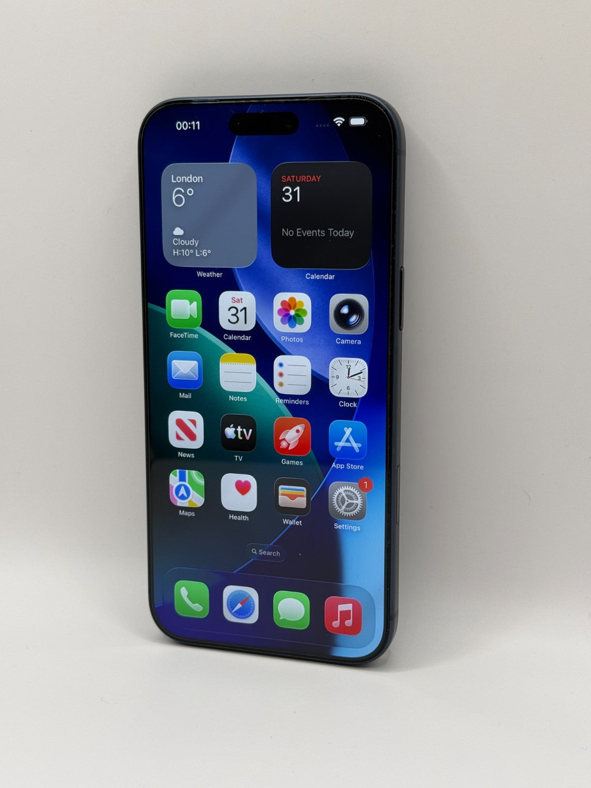 Apple Iphone 17 Pro Max 256GB Deep Blue Warranty Unlocked Excellent Condition