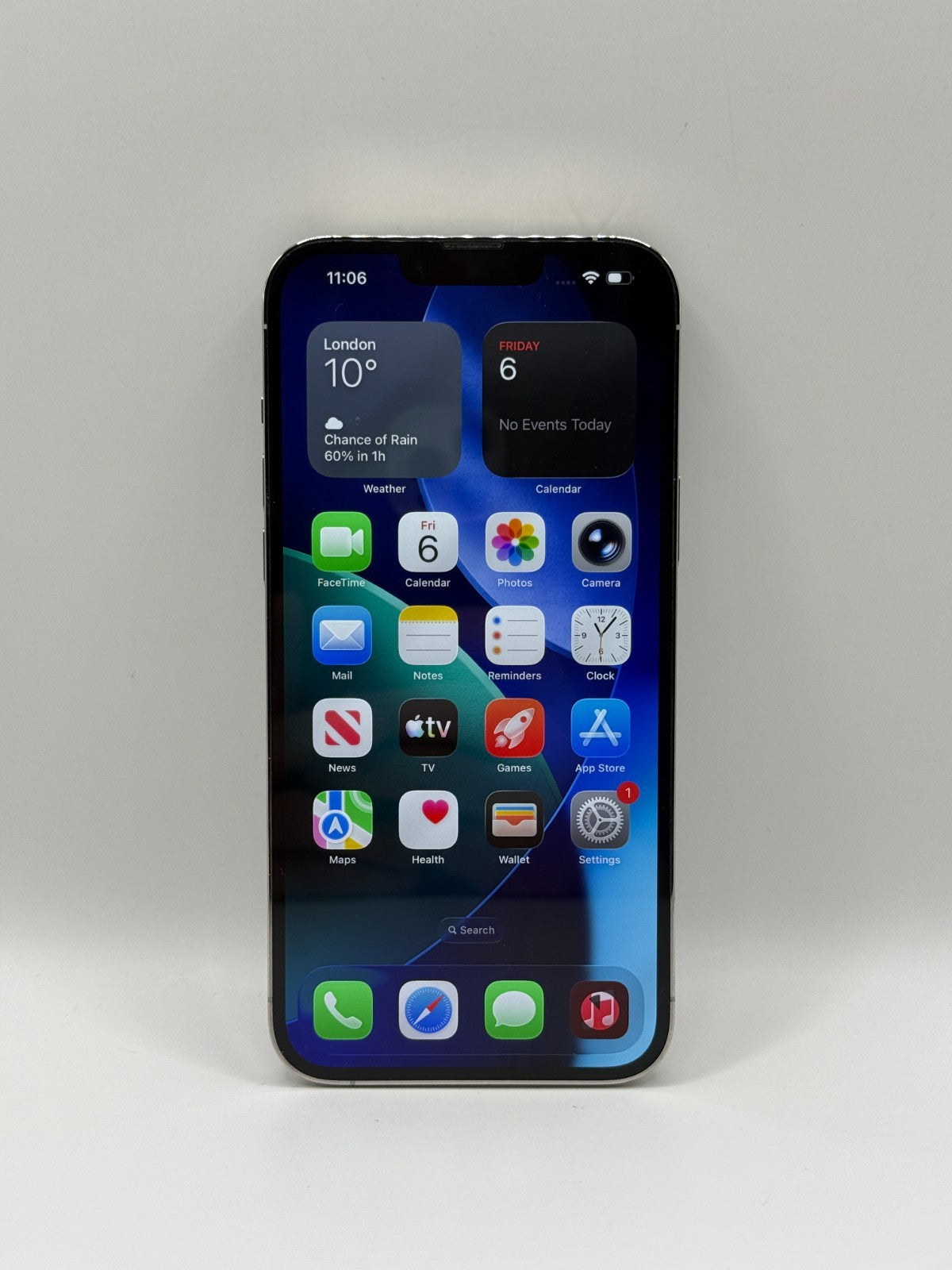 Apple Iphone 13 Pro Max 128GB 5G Silver Unlocked Excellent Condition Warranty