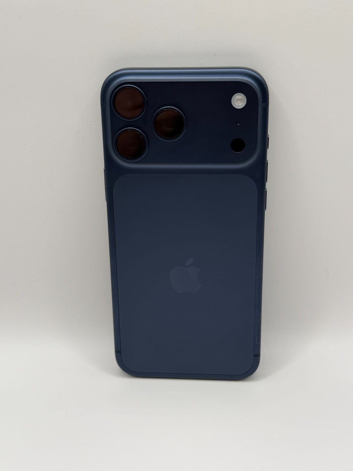 Apple Iphone 17 Pro Max 256GB Deep Blue 5G Warranty Unlocked Opened Never Used