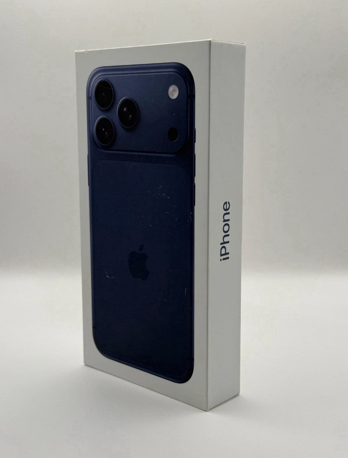 Apple Iphone 17 Pro Max 512GB Deep Blue 5G Warranty Unlocked Excellent Condition