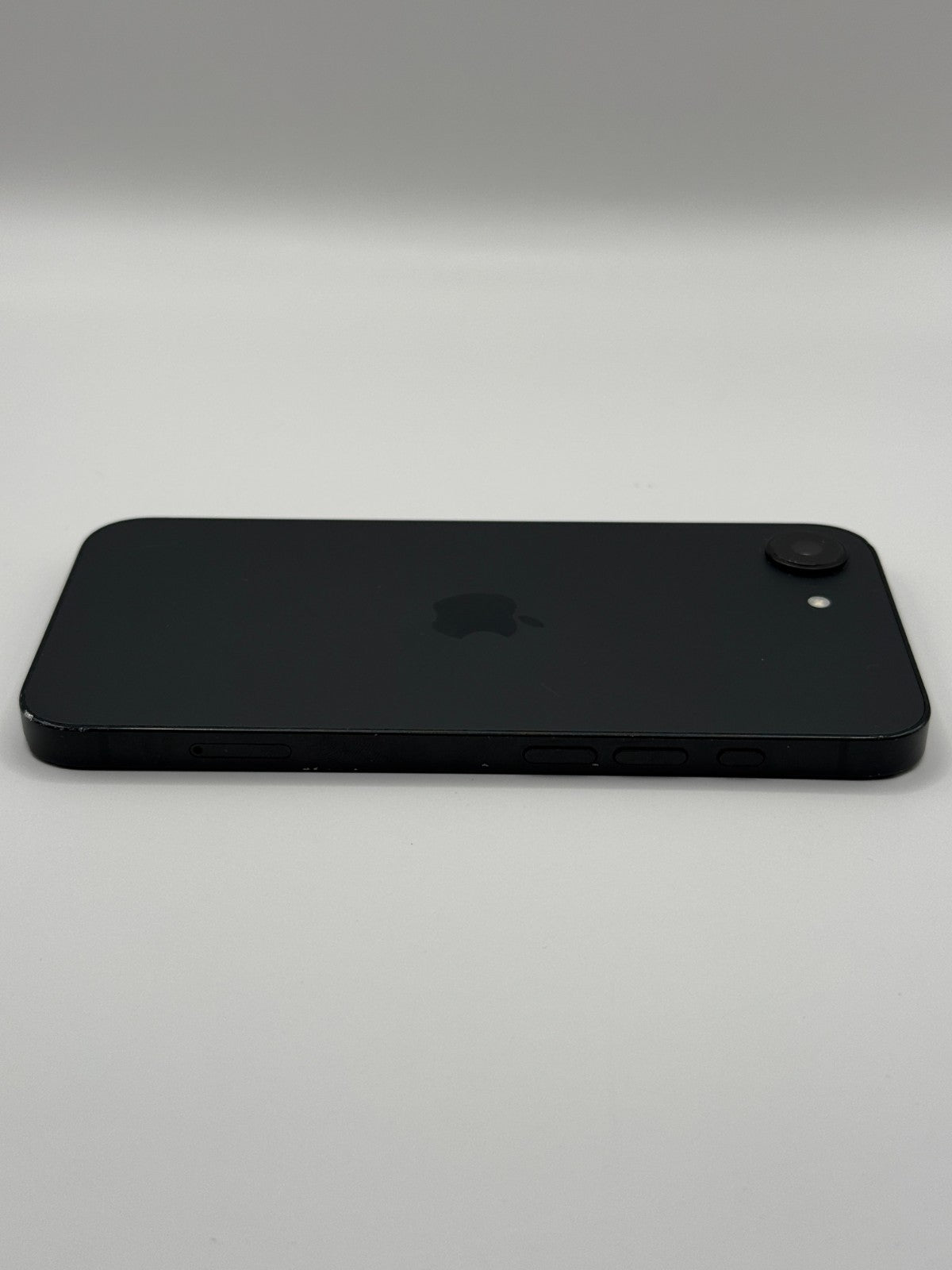 Apple Iphone 16e 256GB 5G Black 100% Battery Unlocked Warranty Marks around Edge