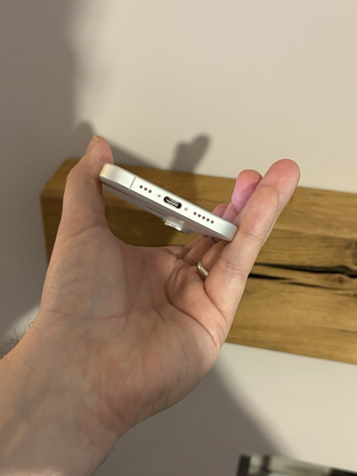 Apple iPhone 16 128GB 5G (0813679) White Unlocked Pristine Condition Warranty