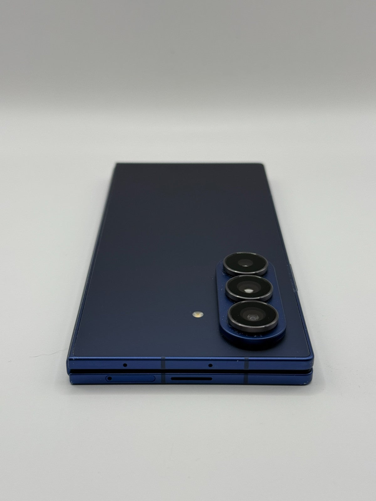 Samsung Galaxy Z Fold 7 256GB Blue Shadow Unlocked Good Condition Warranty