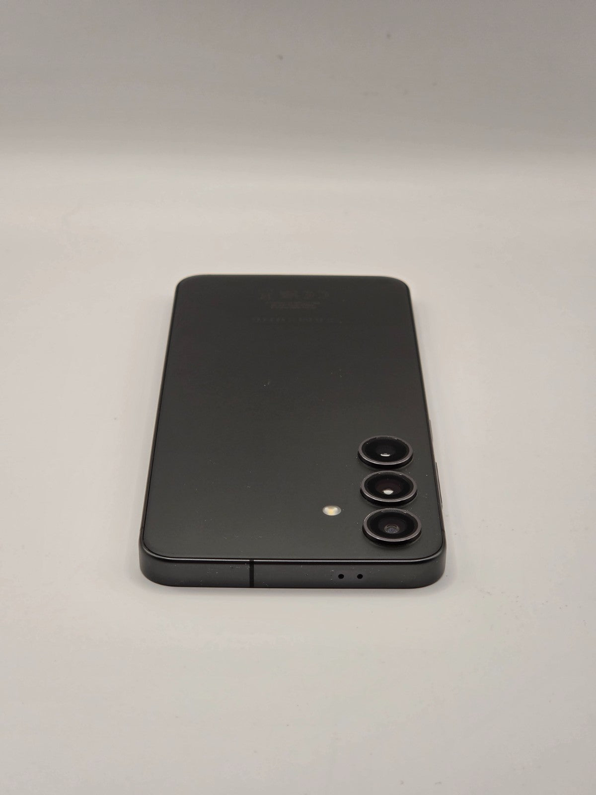 Samsung Galaxy S24 5G AI 128GB Onyx Black Unlocked Very Good Condition