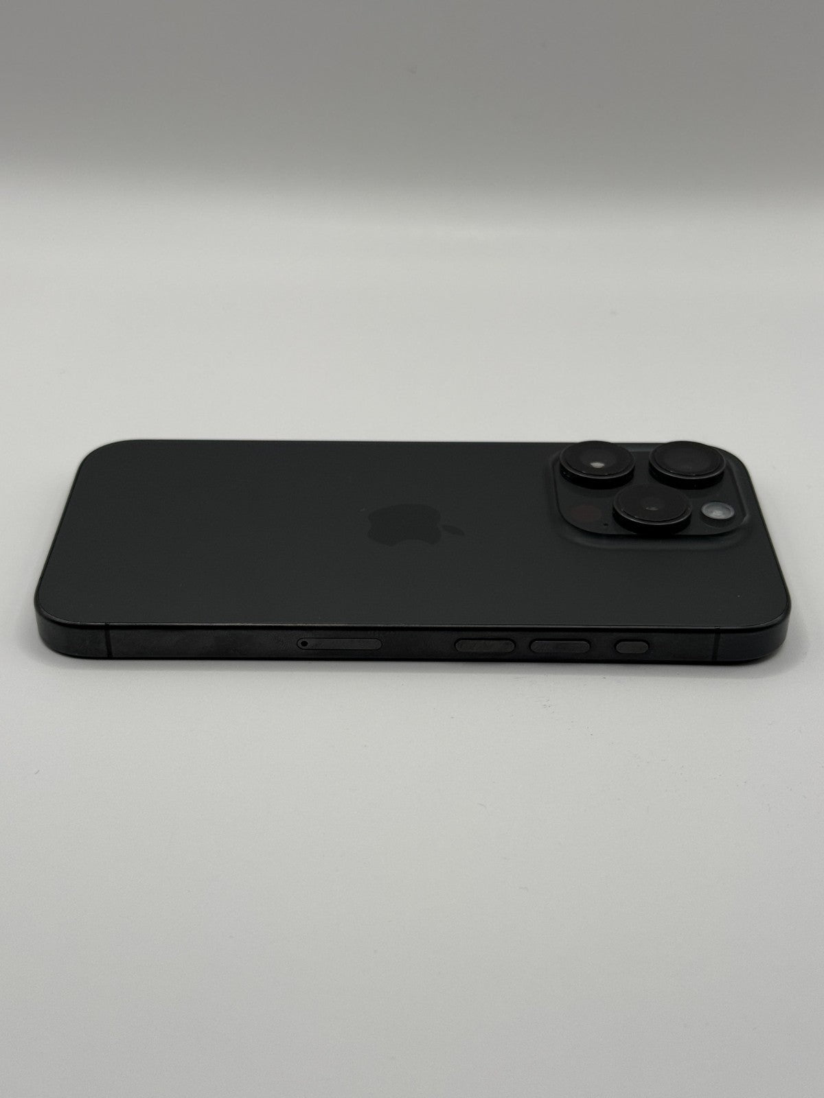 Apple Iphone 15 Pro 128GB Black Titanium Unlocked Warranty Very Good Condition