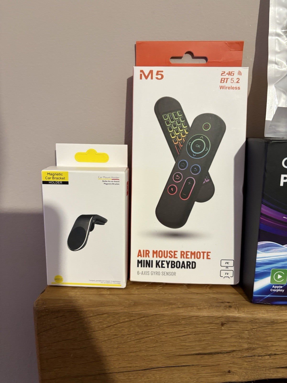 Carluex PRO+ 2.0 Multimedia AI Box (961) With Keyboard Remote And More