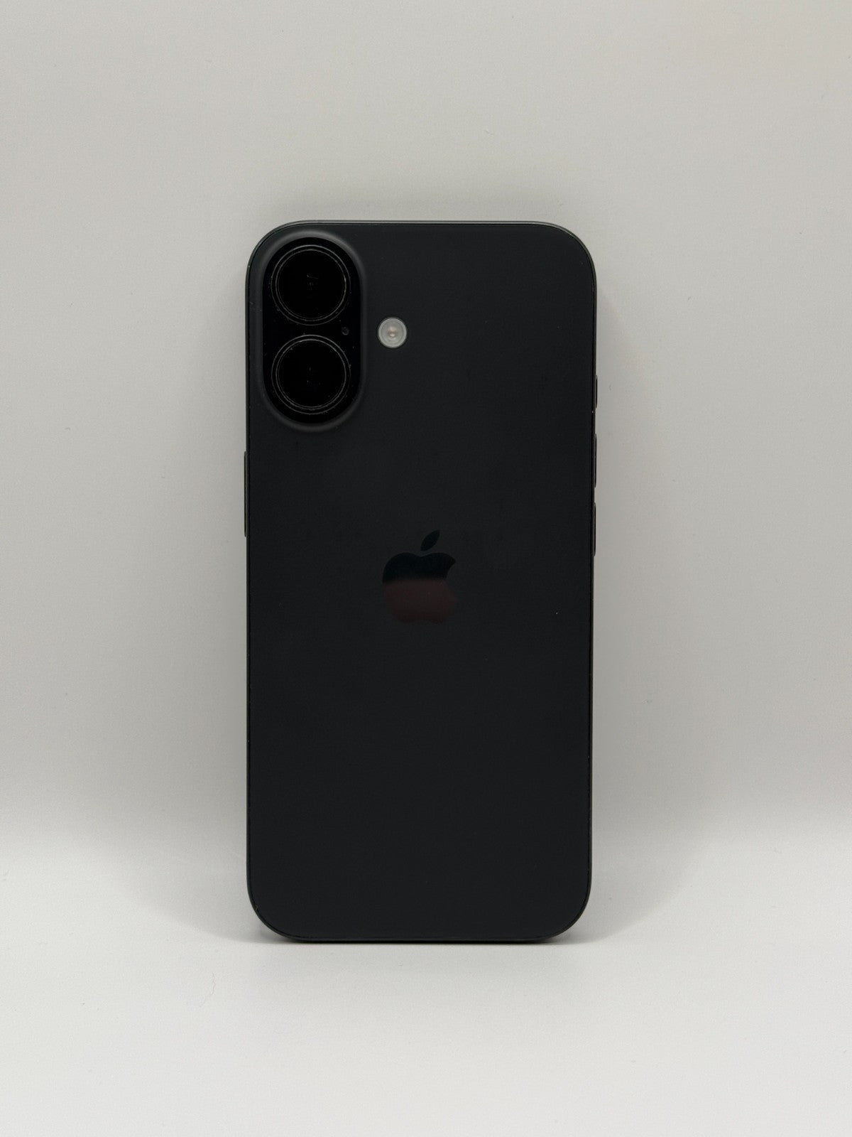 Apple Iphone 16 128GB 5G Black Unlocked Good Condition Warranty 92% Battery