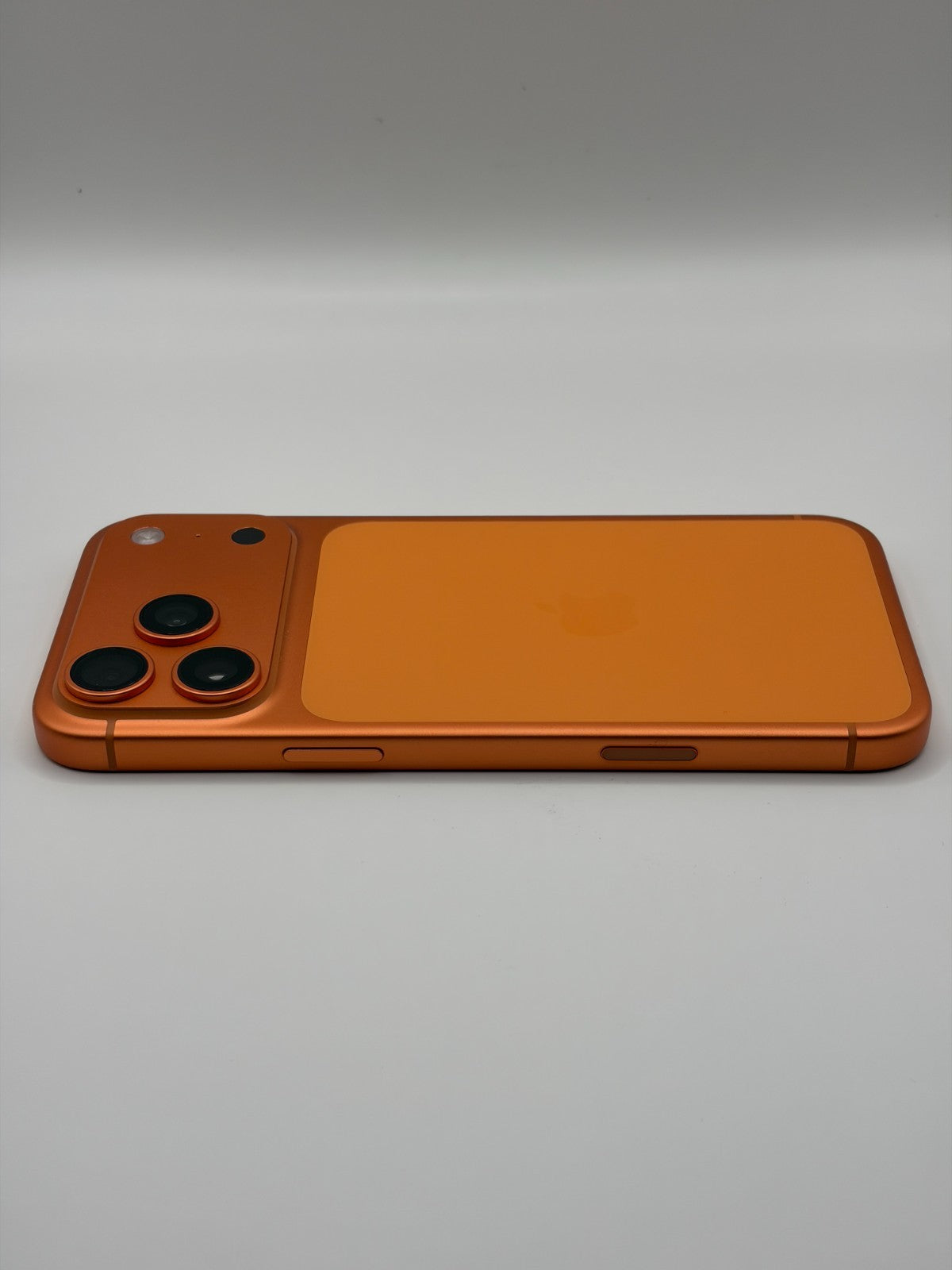 Apple Iphone 17 Pro Max 512GB Cosmic Orange Opened Never Used Warranty Unlocked