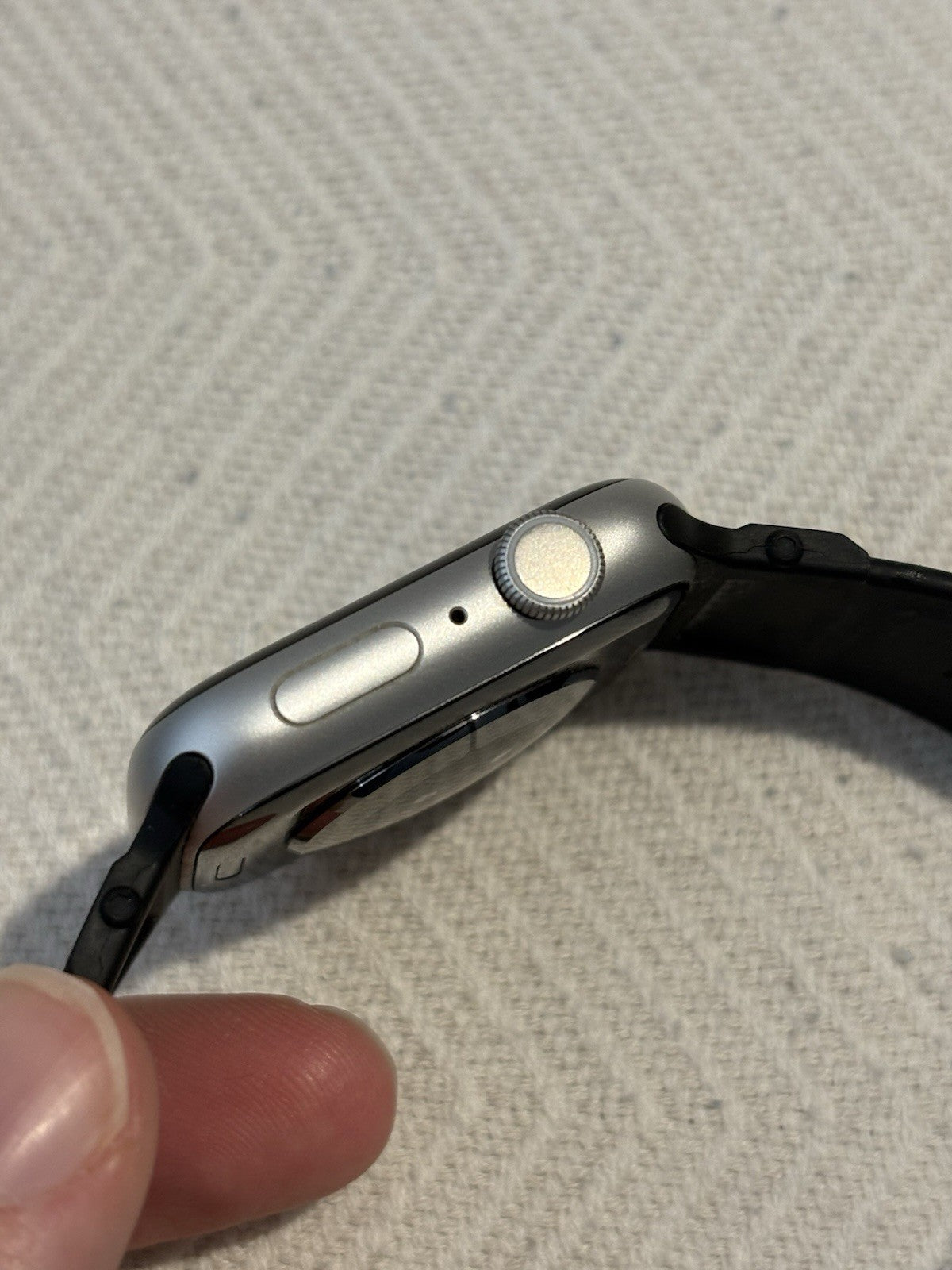 Apple Watch Series 8 45mm (PP150) Silver Aluminum Case with Black Band GPS