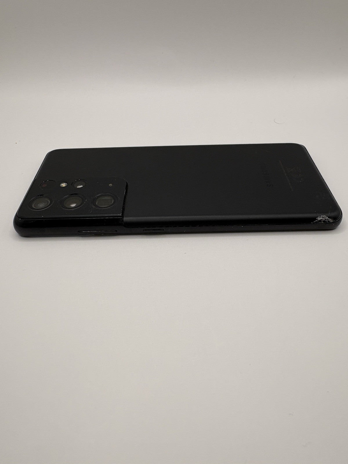 Samsung Galaxy S21 Ultra 5G 128GB Black Damaged Screen And Back Cracked