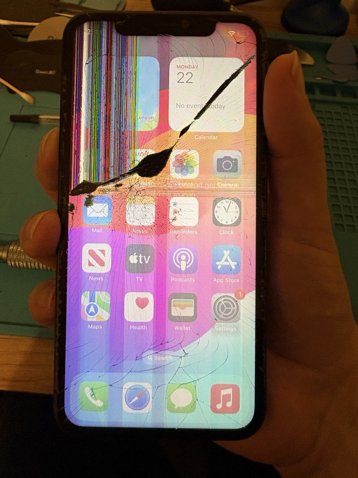 Original Apple iPhone 11 Screen OEM OLED Screen Cracked Screen Only