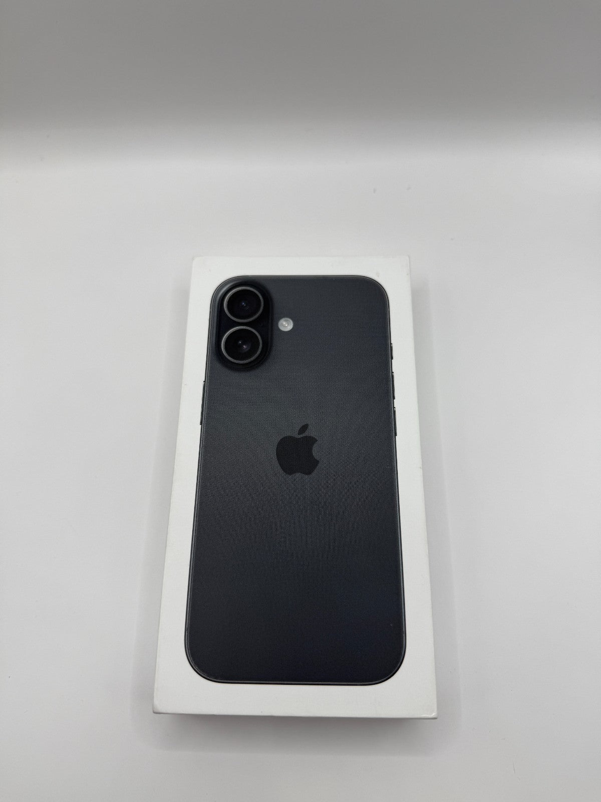 Apple iPhone 17 256GB Black 5G Brand New Sealed Boxed Unlocked Warranty