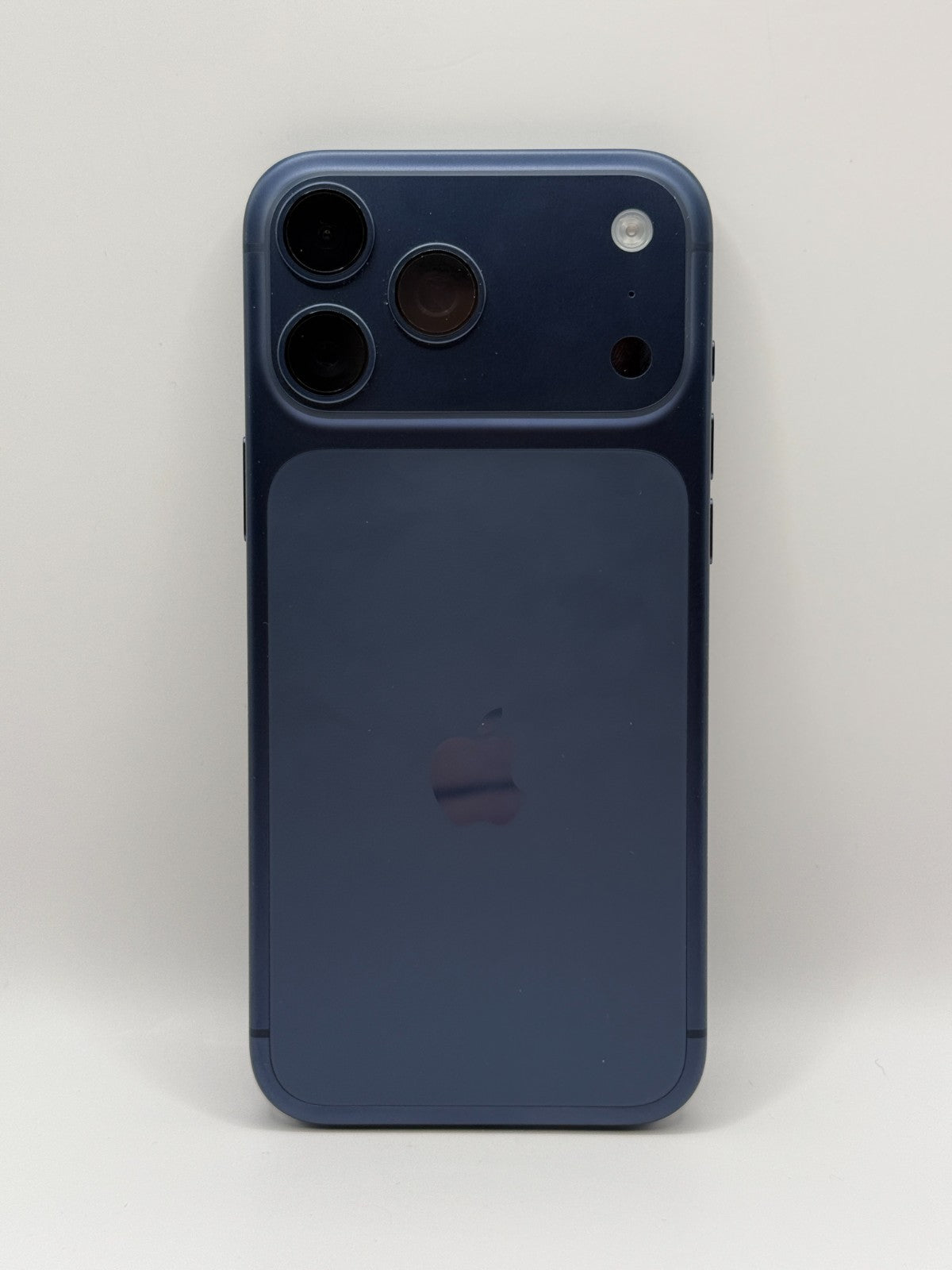 Apple Iphone 17 Pro Max 512GB Deep Blue 5G Warranty Unlocked Excellent Condition
