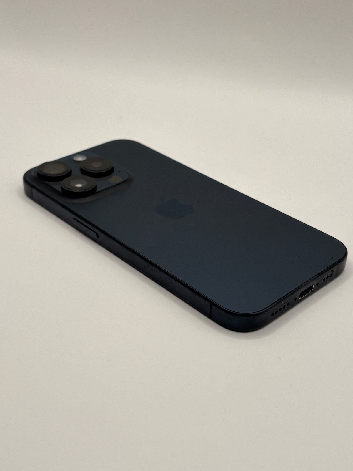 Apple iPhone 15 Pro 128GB Blue Titanium Unlocked Warranty Good Condition