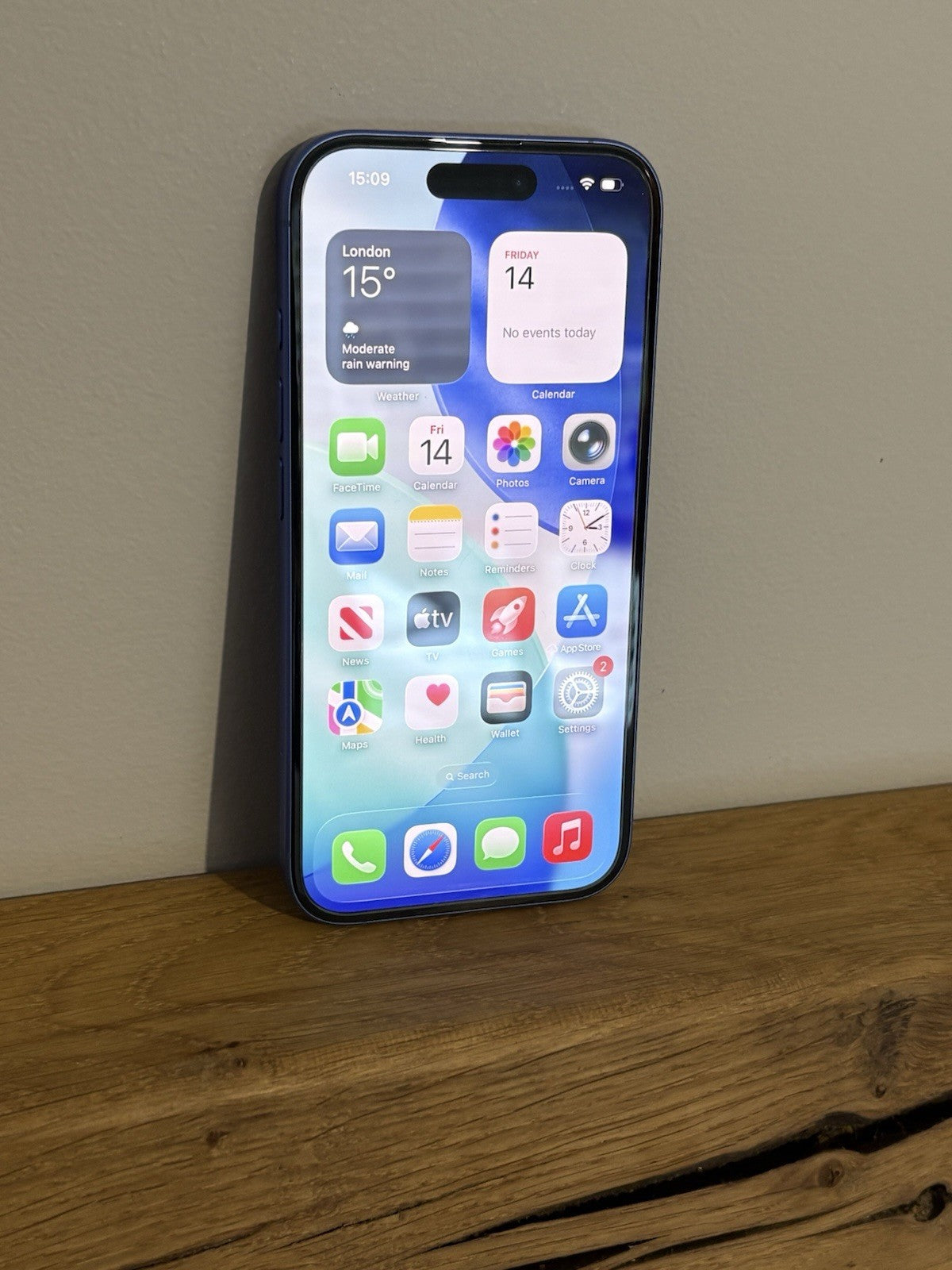 Apple iPhone 16 128GB 5G (0113617) Blue Unlocked Excellent Condition Warranty