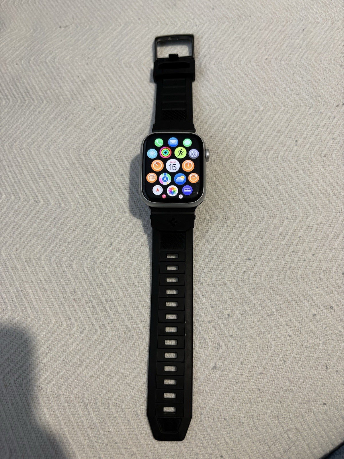 Apple Watch Series 8 45mm (PP150) Silver Aluminum Case with Black Band GPS