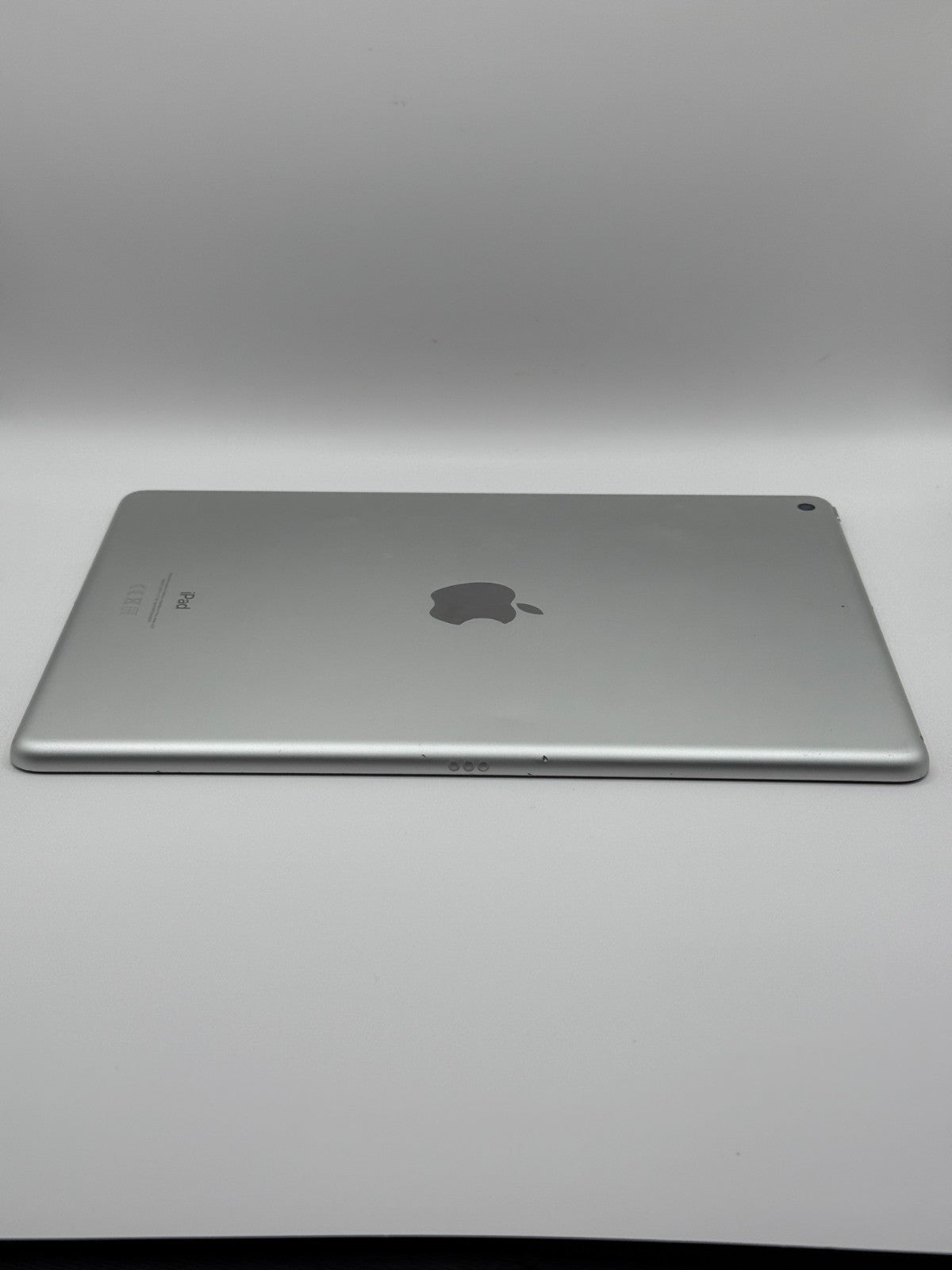 Apple Ipad 10.2 7th Generation Silver 32GB WiFi Good Condition Warranty