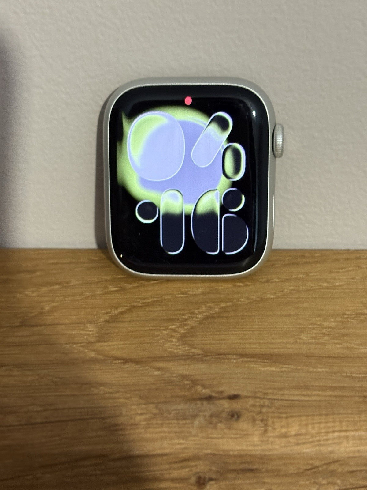 Apple Watch Series 8 45mm (PP150) Silver Aluminum Case with Black Band GPS