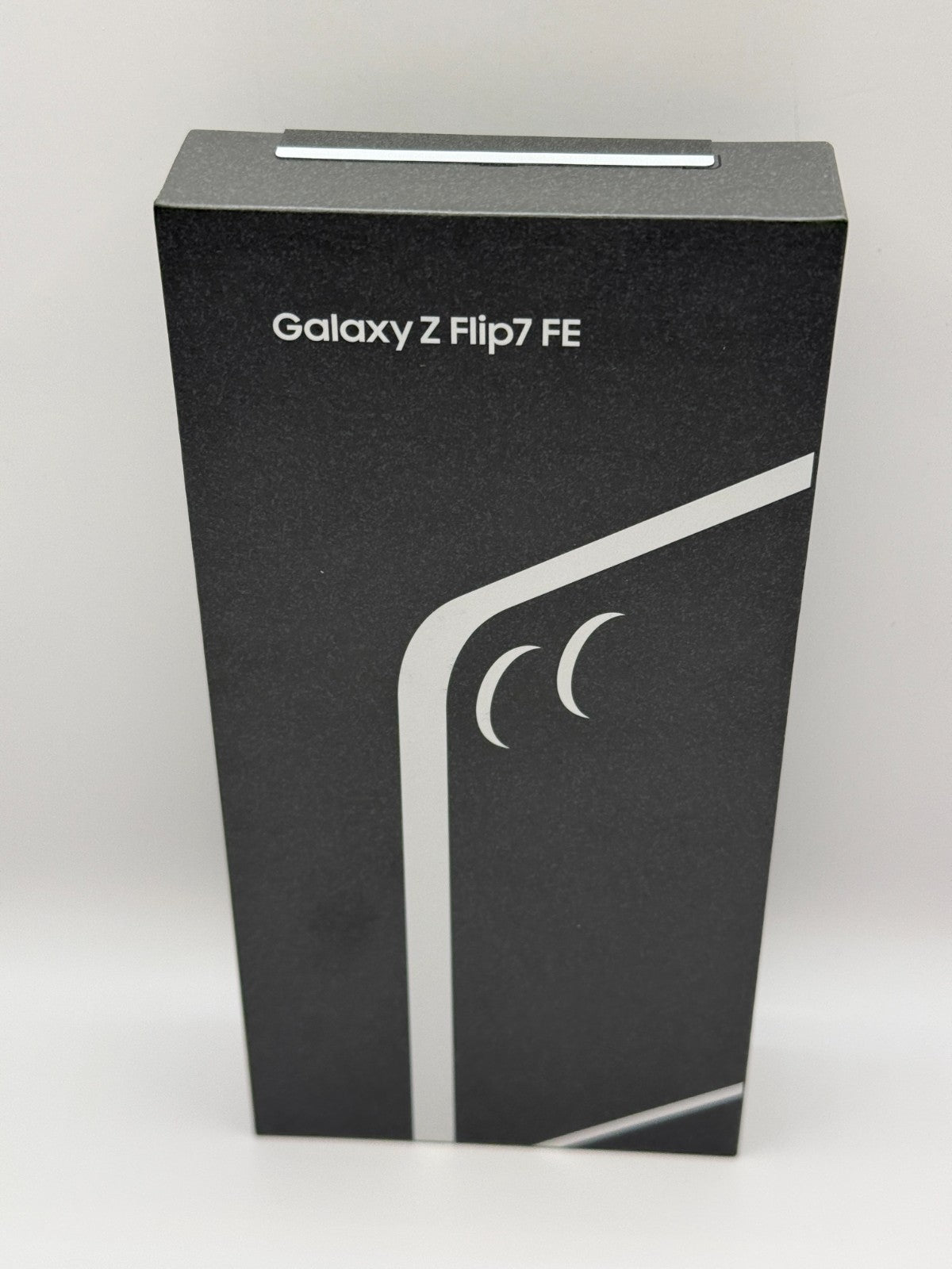 Samsung Galaxy Z Flip7 FE AI Phone 256GB 8GB White Unlocked Brand New Sealed