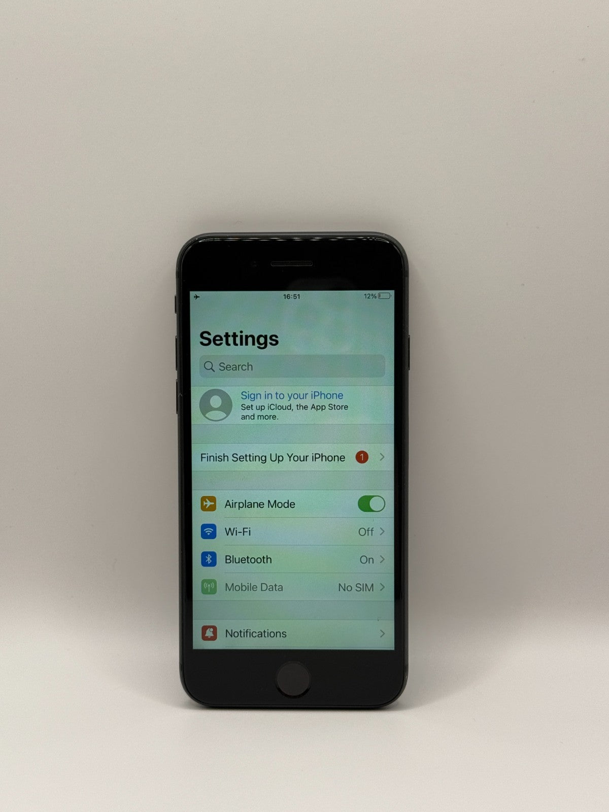 Apple iPhone 8 Good Condition 64GB Grade B Three Smartphone UK