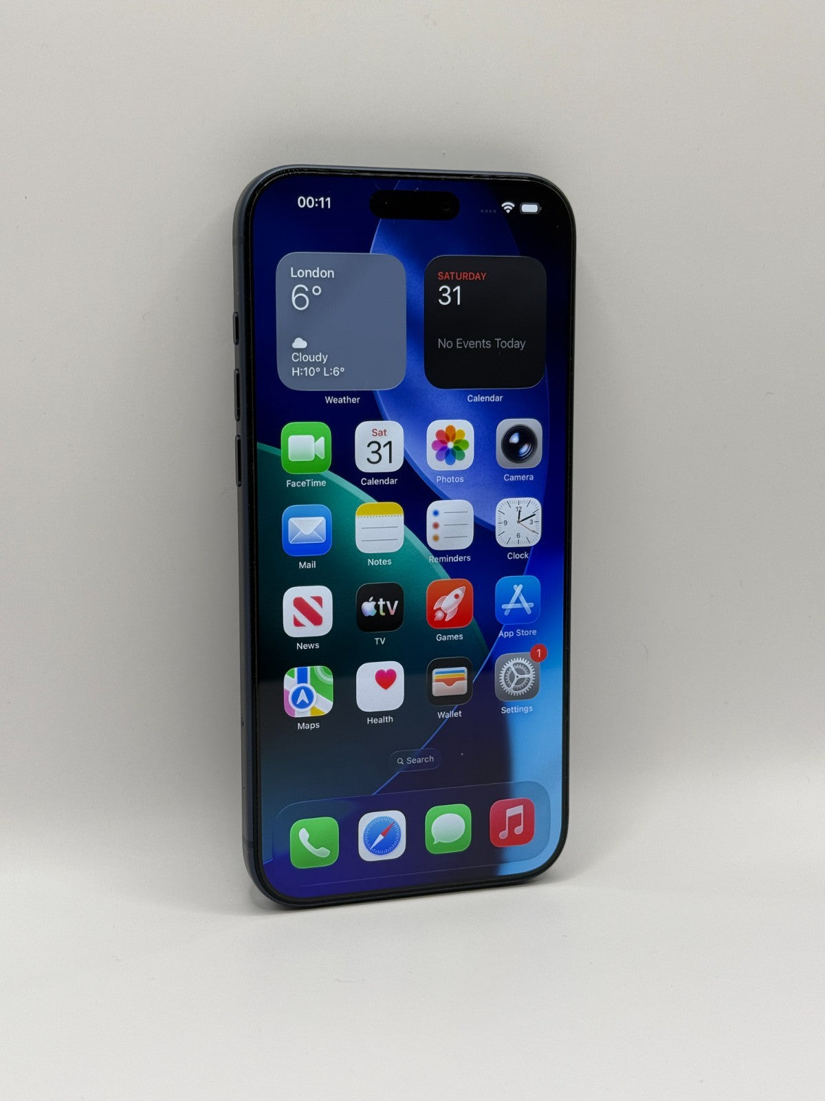 Apple Iphone 17 Pro Max 256GB Deep Blue Warranty Unlocked Excellent Condition