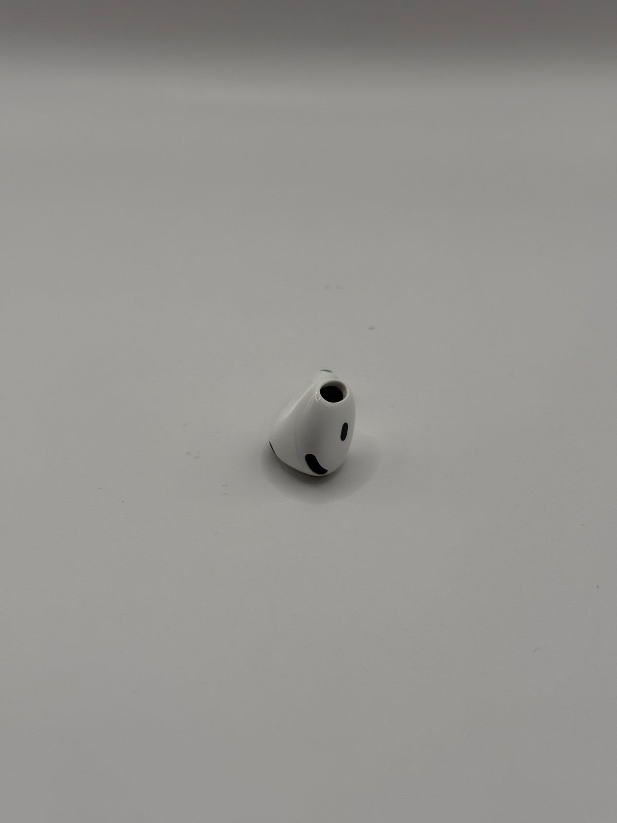 Apple AirPods 4th Generation In Ear Earphones 2024 Non ANC Left Earbud Only