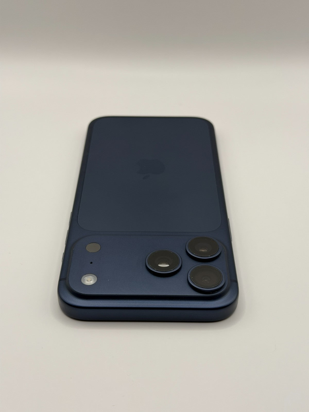 Apple Iphone 17 Pro Max 256GB Deep Blue 5G Excellent Warranty Unlocked