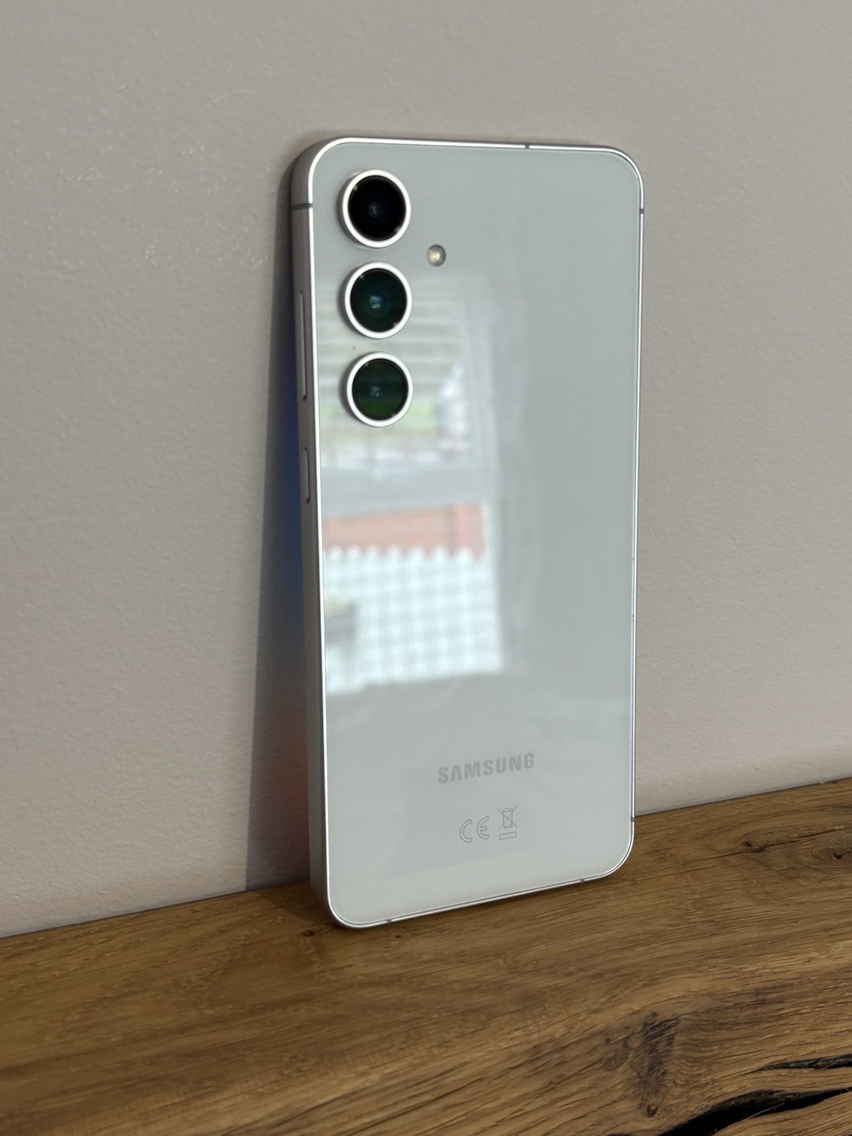 Samsung Galaxy S24 FE 5G (947) Gray 128GB Excellent Condition Warranty