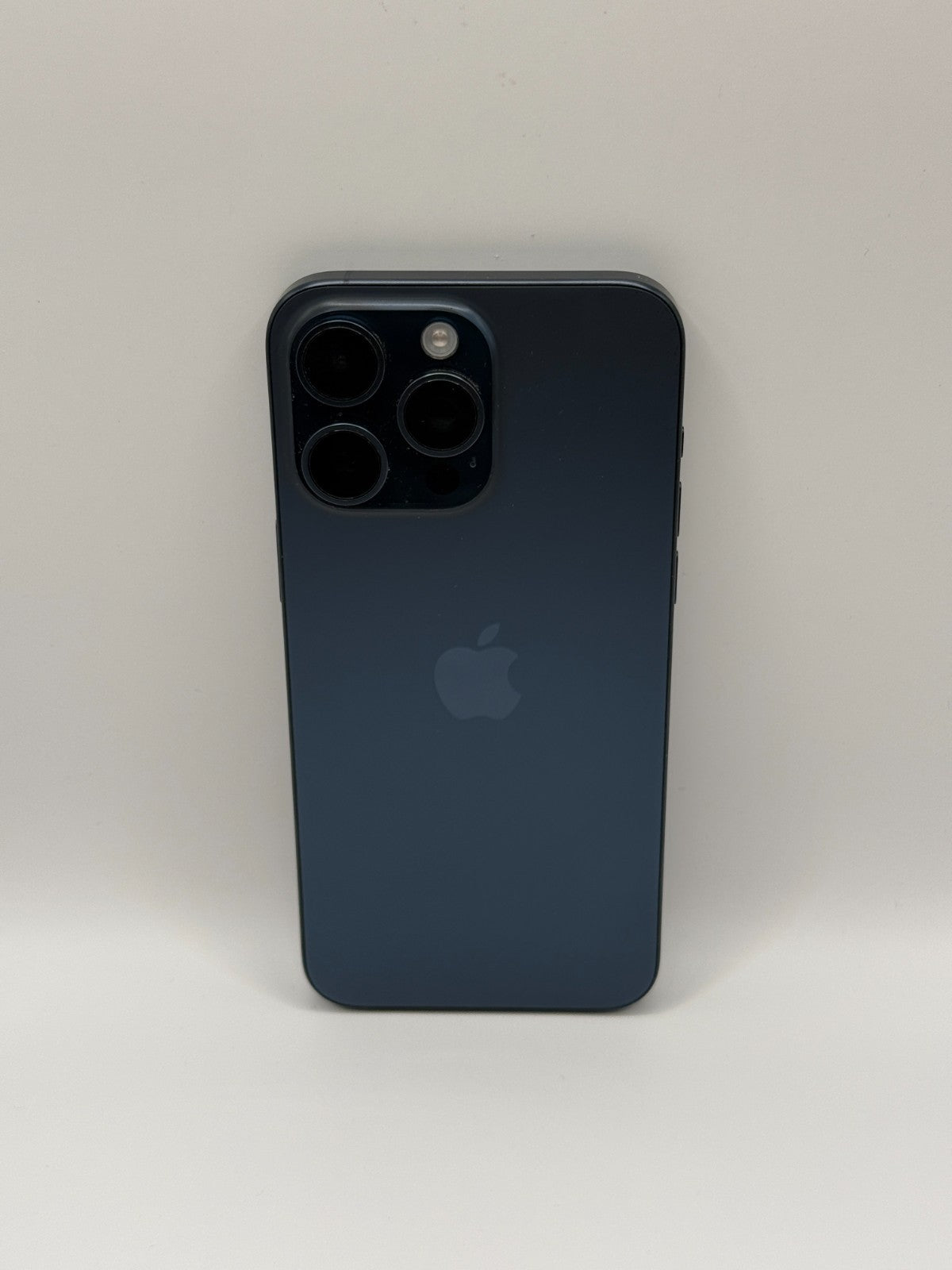 Apple Iphone 15 Pro Max Blue Titanium 256GB Very Good Condition Unlocked