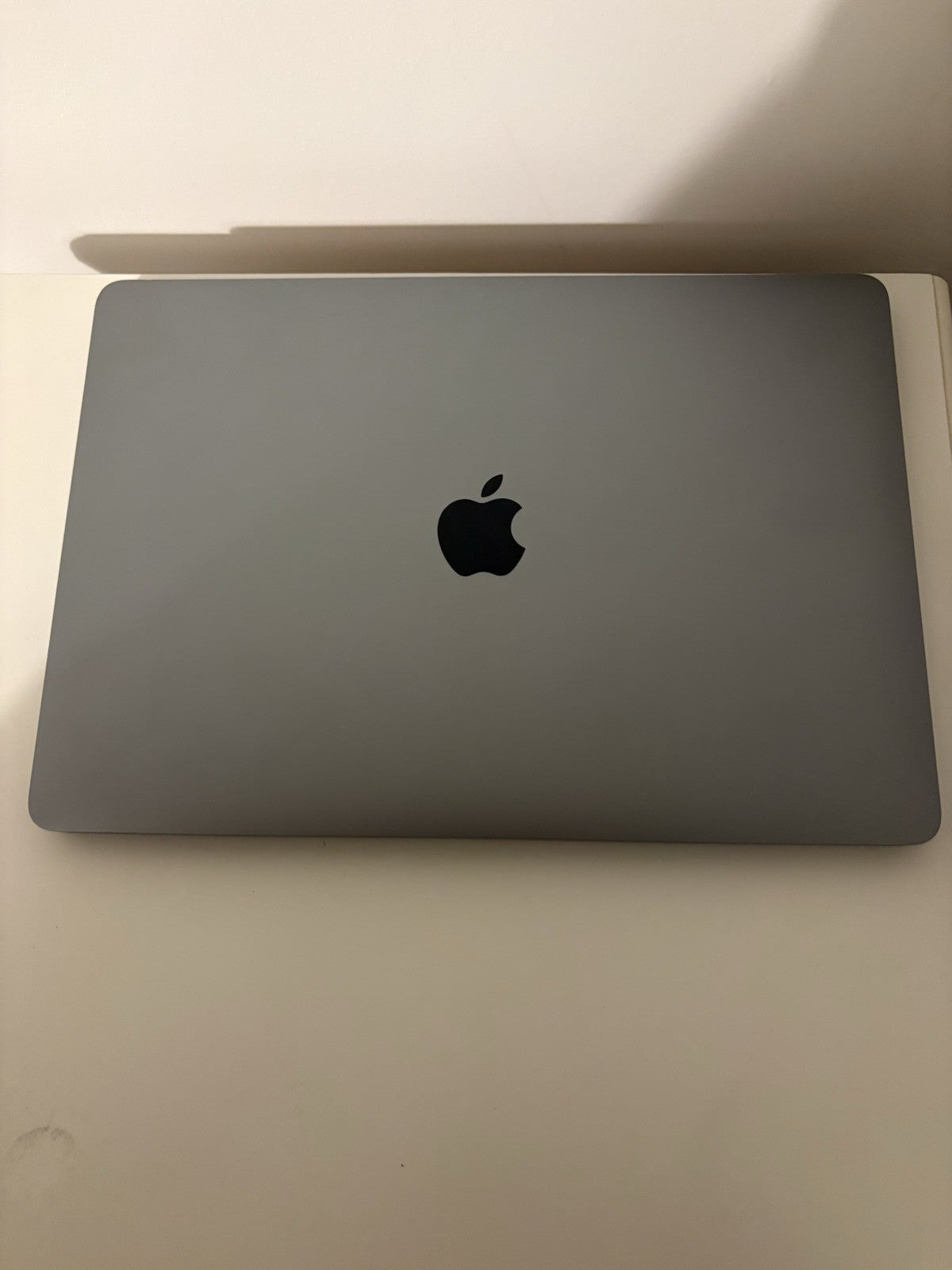 Apple MacBook Pro Retina 13.3" 2017 (P160) 256GB SSD 8GB Ram 2.3GHz Core i5 Grey