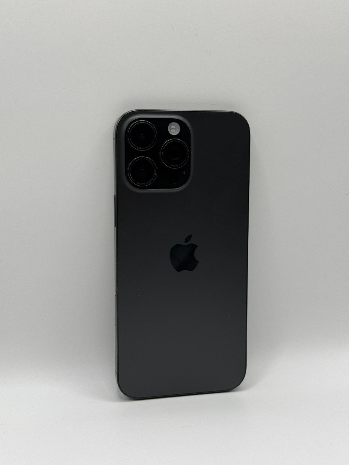 Apple Iphone 16 Pro Max 256GB 5G Unlocked Black Titanium Very Good Condition
