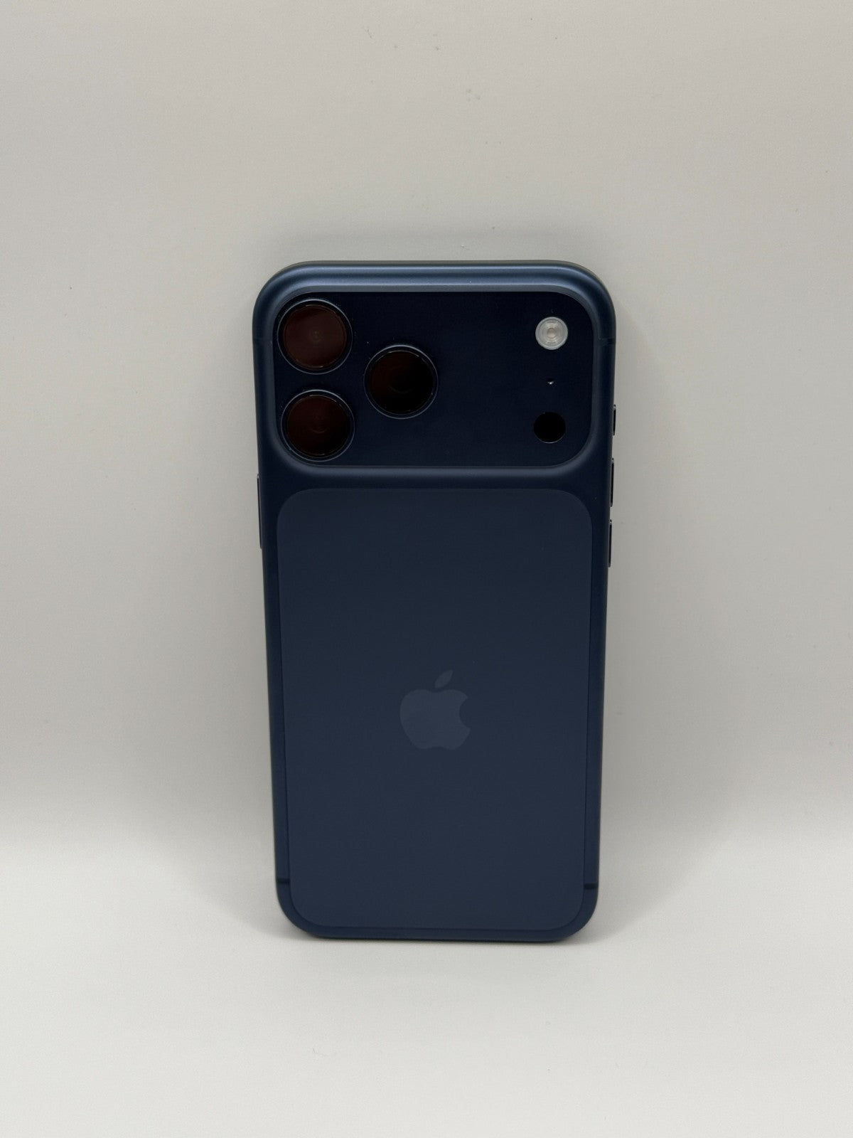 Apple Iphone 17 Pro Max 256GB Deep Blue Warranty Unlocked Excellent Condition