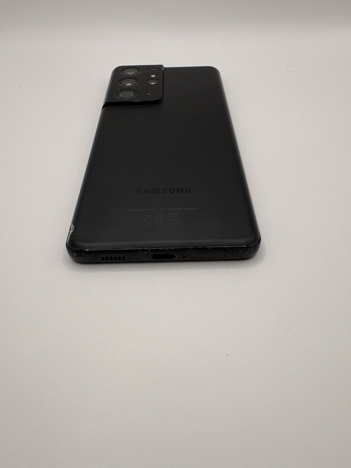 Samsung Galaxy S21 Ultra 5G 128GB Black Damaged Screen And Back Cracked