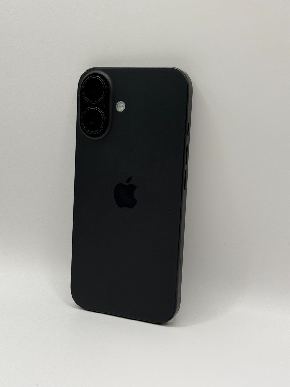 Apple Iphone 16 128GB 5G Black Unlocked Good Condition Warranty 92% Battery