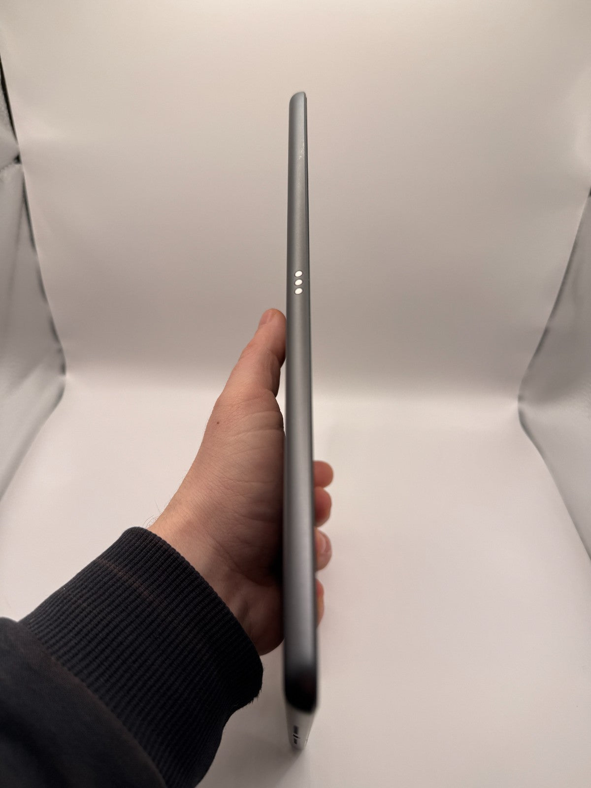 Apple iPad 8th Gen 2020 10.2" 32GB WiFi Unlocked Space Gray Boxed Warranty