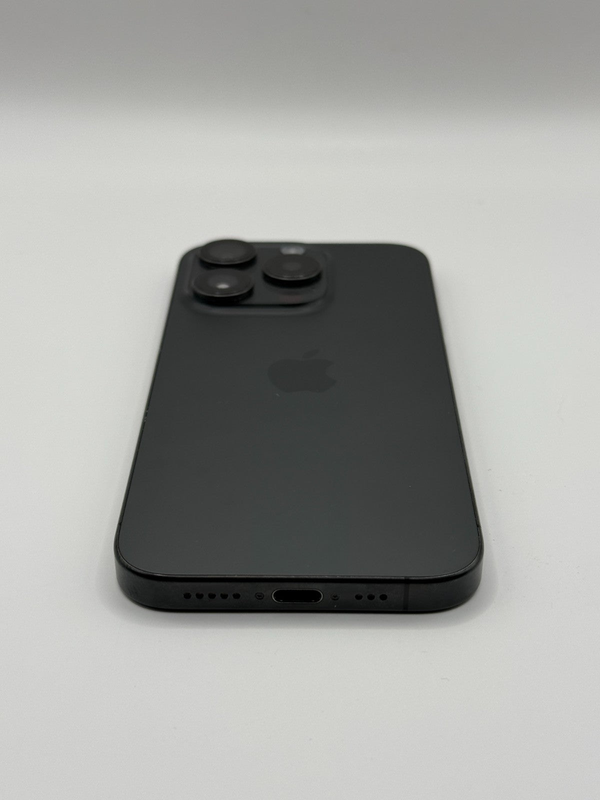 Apple Iphone 15 Pro 128GB Black Titanium Unlocked Warranty Very Good Condition