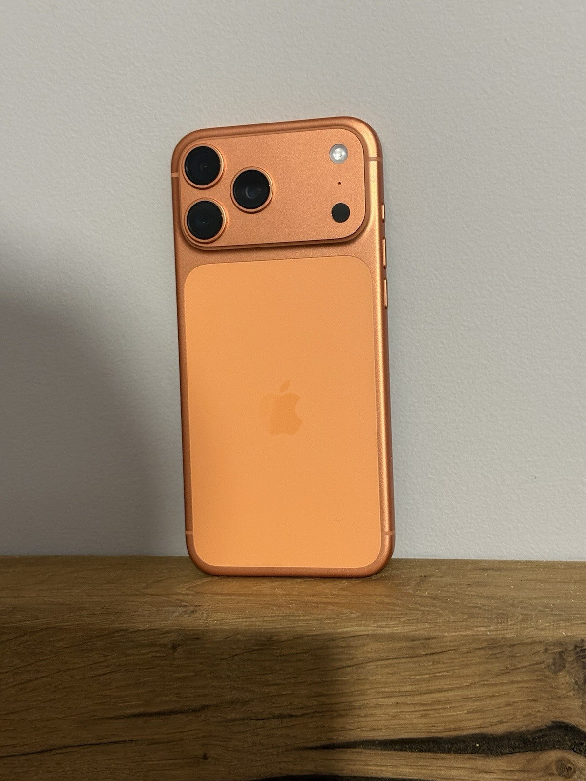 Apple iPhone 17 Pro Max 256GB Cosmic Orange 5G Pristine Condition Boxed Sim Free