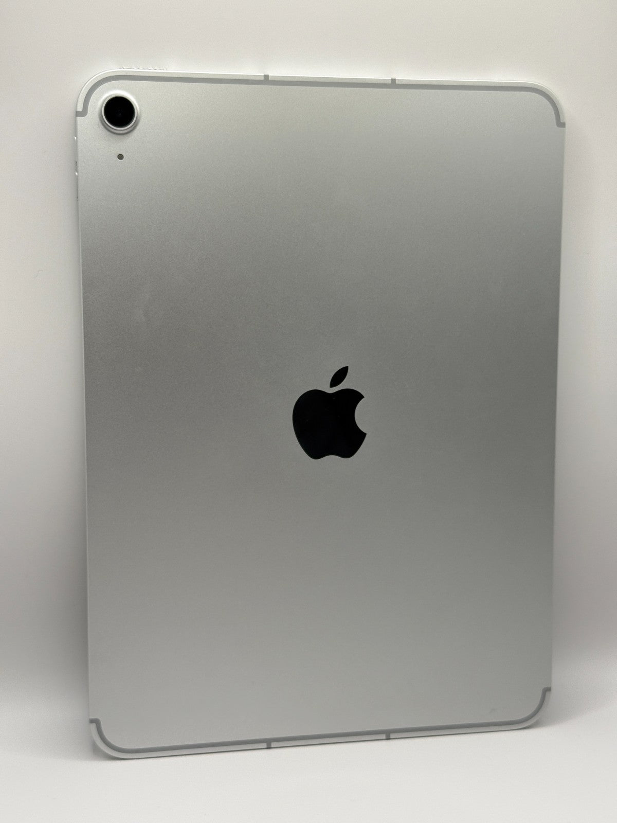 Apple Ipad 11th Generation A16 128GB Wifi and 5G Esim Silver Warranty Excellent
