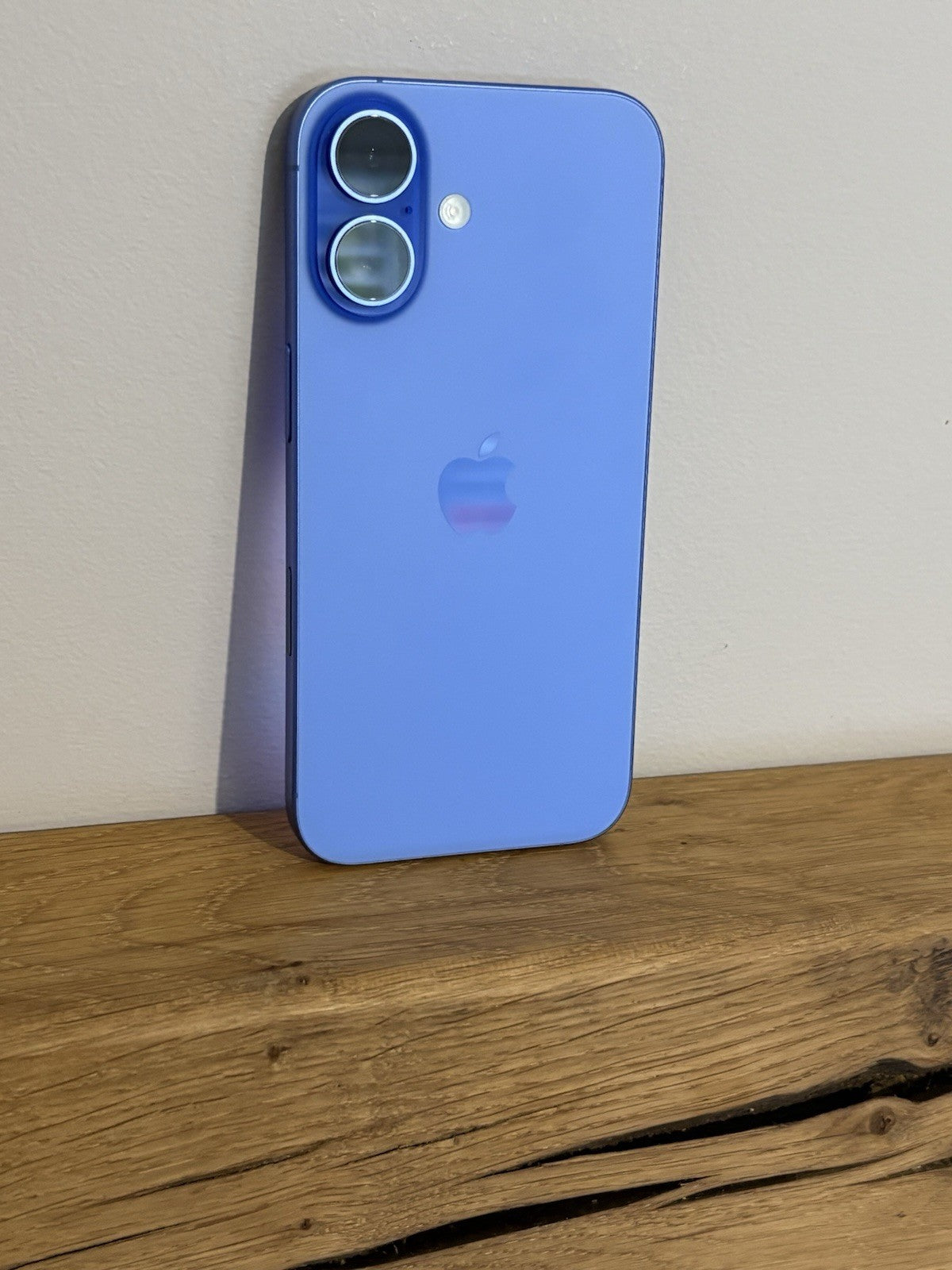 Apple iPhone 16 128GB 5G (0113617) Blue Unlocked Excellent Condition Warranty